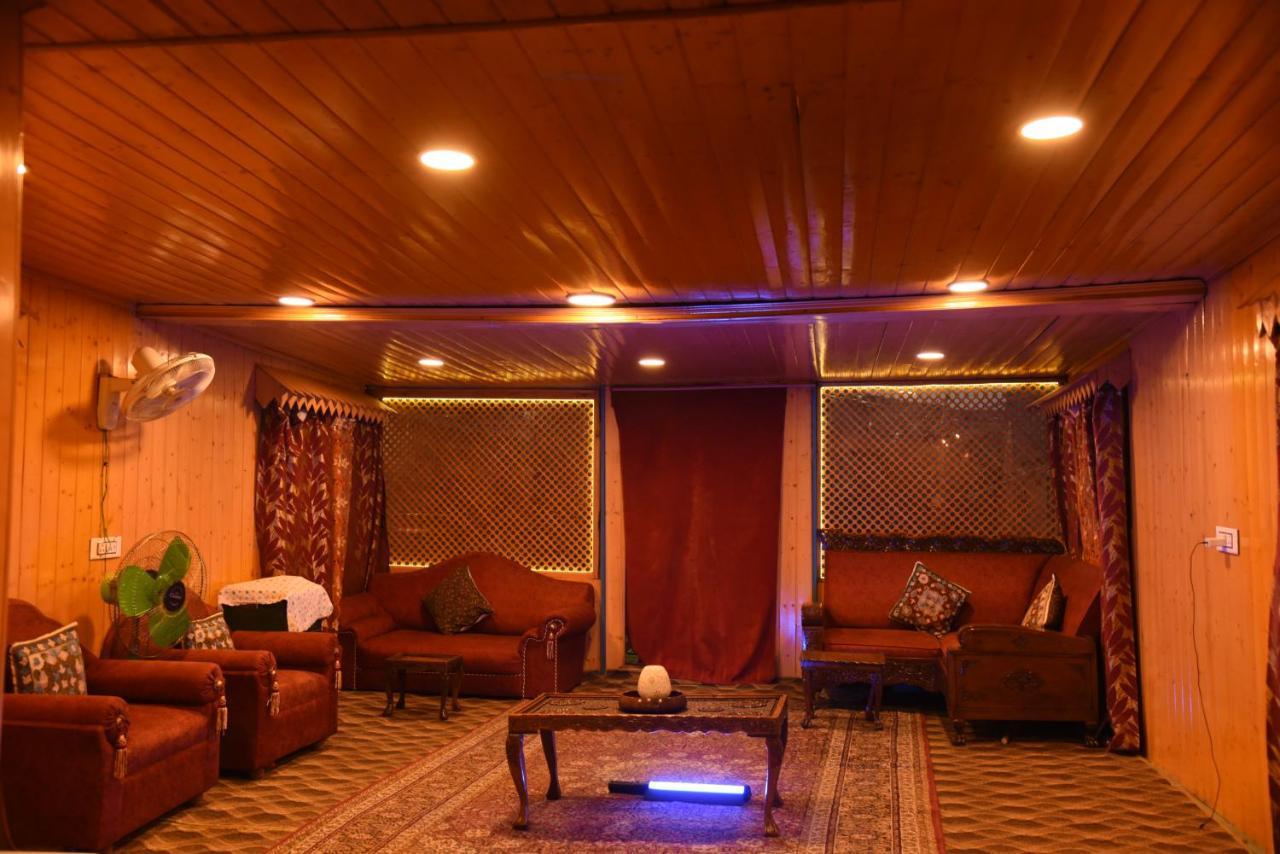 Hôtel The Heritage Safina Group Of Houseboats à Srīnagar Extérieur photo